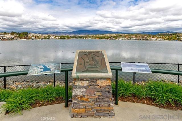 22642 Via Santiago, Mission Viejo CA: https://media.crmls.org/mediaz/c5fd94c8-e74b-48db-80a2-ff16006cbdc5.jpg