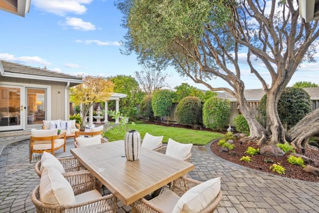 2619 Lindentree Lane, Santa Clara CA: https://media.crmls.org/mediaz/c601af49-cbda-4d72-856e-126381f8581a.jpg