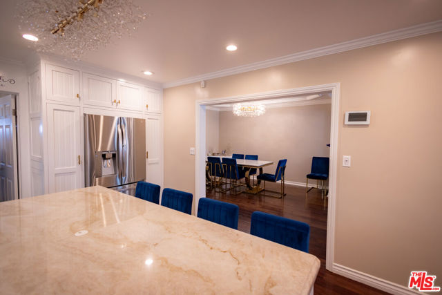 6449 Radford Avenue, North Hollywood CA: https://media.crmls.org/mediaz/c6022d2a-f0d8-4445-905f-082b38527192.jpg