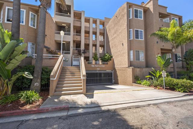 3969 Mahaila Ave, San Diego CA: https://media.crmls.org/mediaz/c6026d78-a708-4608-b366-50849c9d7698.jpg