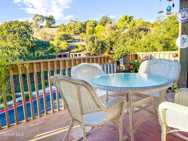 291 Sequoia Court, Thousand Oaks CA: https://media.crmls.org/mediaz/c60482cd-d483-467d-af02-db056044fd73.jpg
