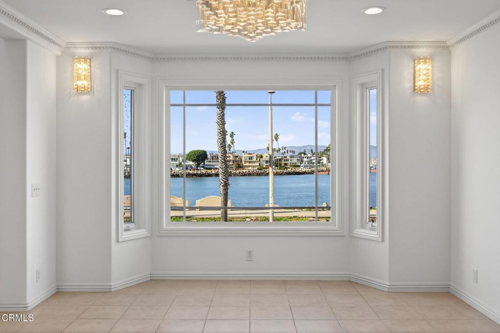 MLS #V1-33403 image #5