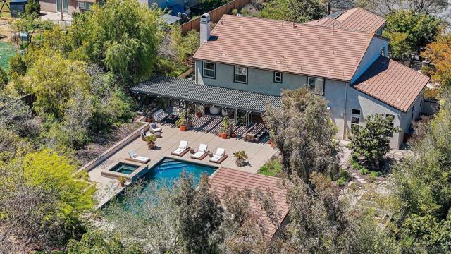 11577 Sweet Willow Way, San Diego CA: https://media.crmls.org/mediaz/c60501fc-dfd5-410d-9f01-52ec5c464640.jpg