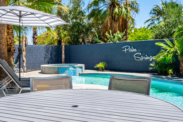 3623 E Avenida Fey Norte, Palm Springs CA: https://media.crmls.org/mediaz/c6061774-7336-4423-aa55-3ecea2694f83.jpg