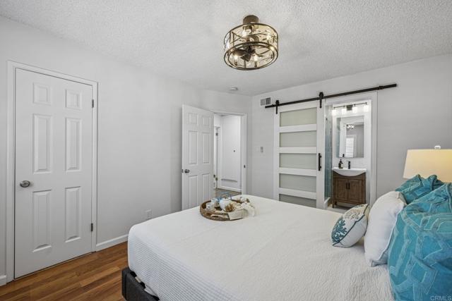 Detail Gallery Image 17 of 38 For 3925 Linmar Ln, Carlsbad,  CA 92008 - 3 Beds | 2 Baths