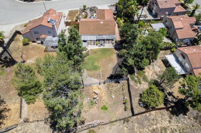 Detail Gallery Image 43 of 54 For 819 Corte Merano, Escondido,  CA 92026 - 3 Beds | 2 Baths
