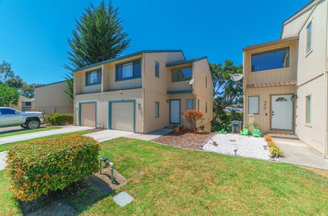 444 Sherwood Court, Watsonville CA: https://media.crmls.org/mediaz/c60c3599-1990-464f-8968-f7359afcd575.jpg