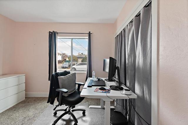 1545 E Saint John Street, San Jose CA: https://media.crmls.org/mediaz/c60e57eb-5383-4726-af38-8b229dcbad3e.jpg