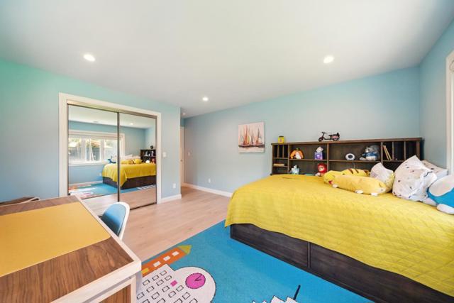 660 Giralda Drive, Los Altos CA: https://media.crmls.org/mediaz/c60ee25d-32ff-42a6-adde-2c2492db3839.jpg