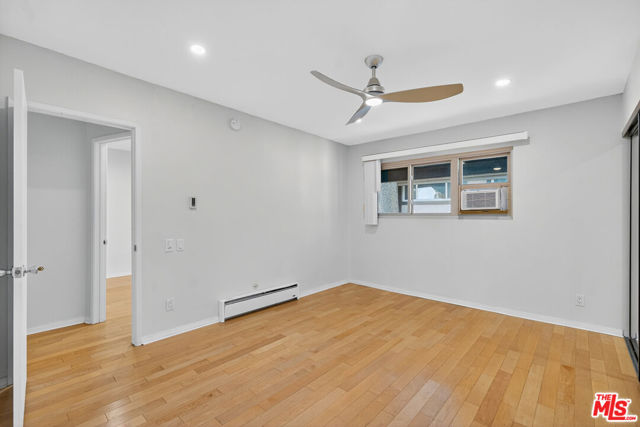 394 S MIRALESTE Drive, San Pedro CA: https://media.crmls.org/mediaz/c61013ee-438b-4034-9ab6-daec851337d3.jpg