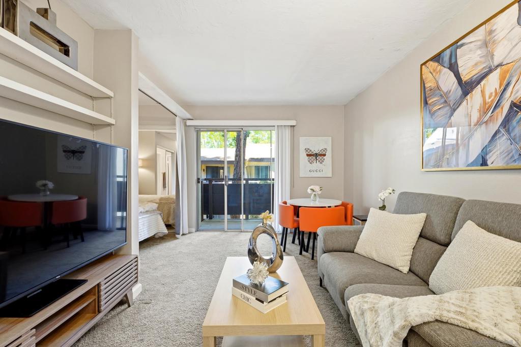 1621 Hotel Circle S - photo 4