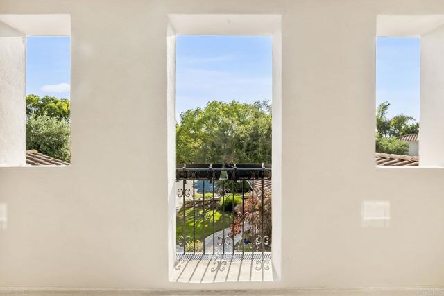 Detail Gallery Image 47 of 68 For 14773 via Bettona, San Diego,  CA 92127 - 4 Beds | 4/1 Baths