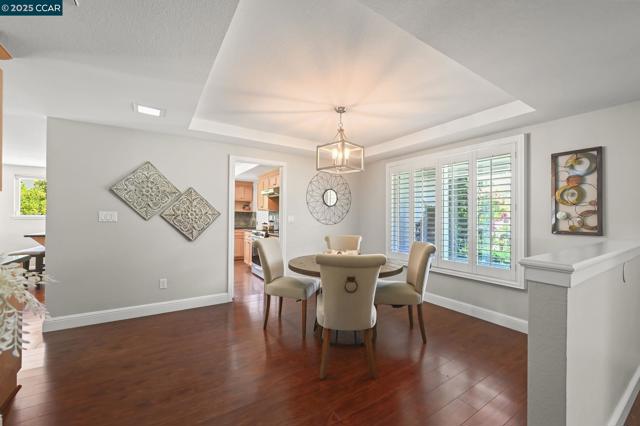 84 Tumbleweed Ct, San Ramon CA: https://media.crmls.org/mediaz/c612b351-a87d-4a87-9d70-77a031b1b72b.jpg
