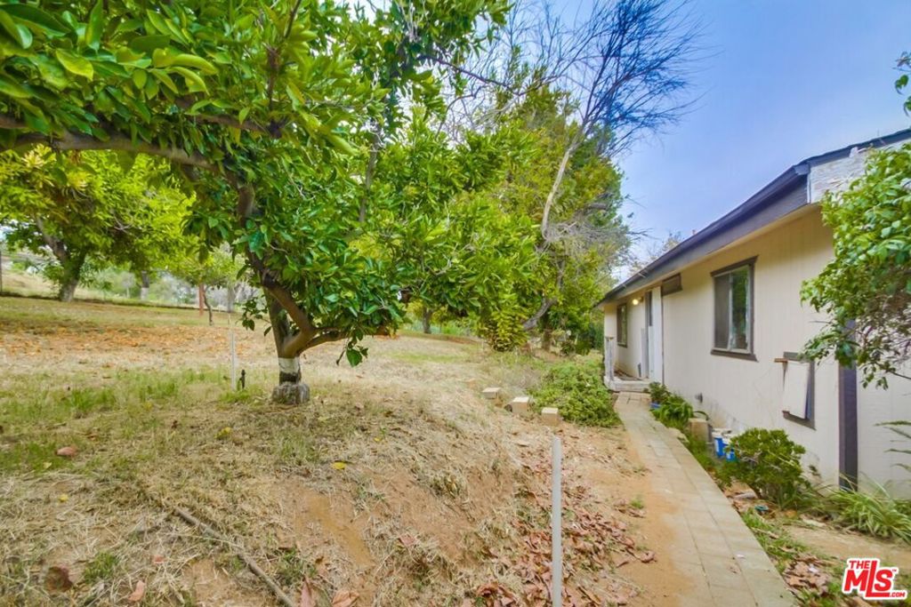 1237 Destree Road - photo 2