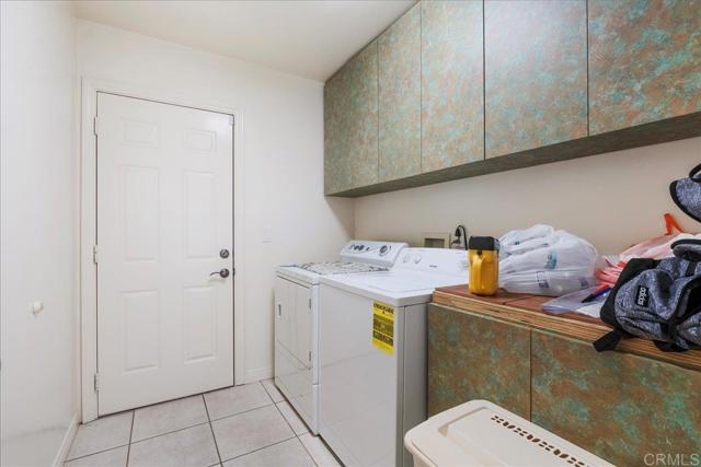 Detail Gallery Image 14 of 34 For 4546 Conrad Dr, La Mesa,  CA 91941 - 4 Beds | 3 Baths