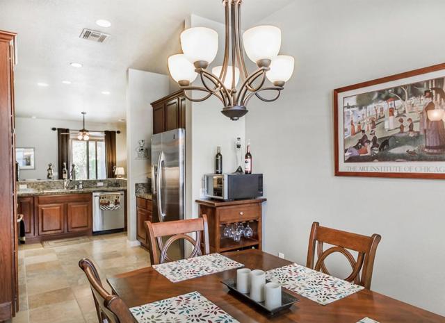 81690 Avenida Alturas, Indio CA: https://media.crmls.org/mediaz/c6139c94-9ab6-4bef-a51f-066353b5a1da.jpg