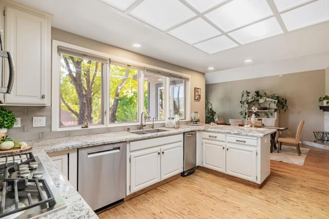 3785 Live Oak Lane, Morgan Hill CA: https://media.crmls.org/mediaz/c6139d2b-94af-4772-904a-4d41c1e909e8.jpg