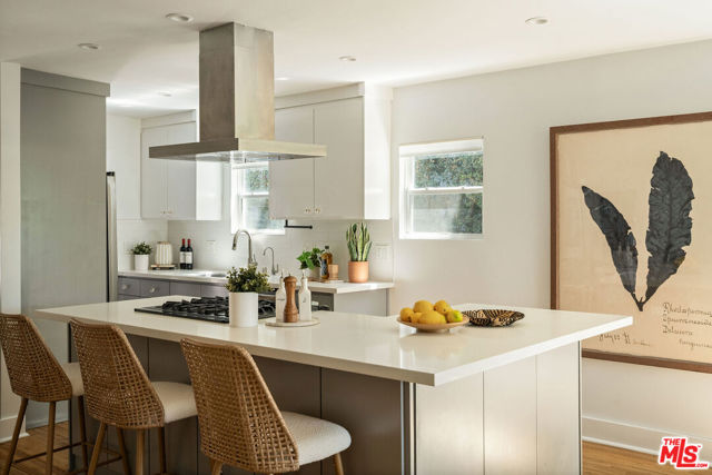 1414 N Coronado Terrace, Los Angeles CA: https://media.crmls.org/mediaz/c6141bb1-a8a0-48b5-85f2-e869851f9bd7.jpg