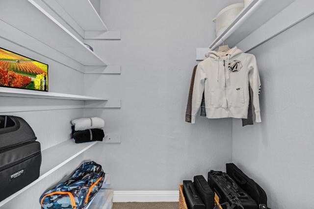 360 Fairway Drive, Pacifica CA: https://media.crmls.org/mediaz/c6155e46-30e2-41ab-bee5-3a03f32f7806.jpg