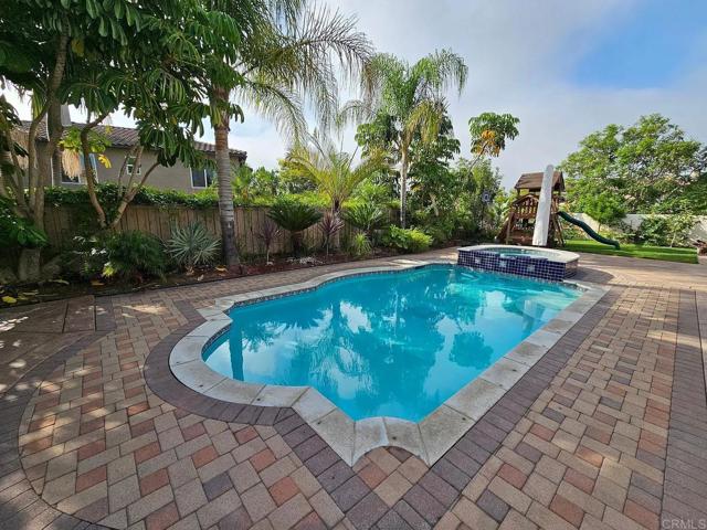 2856 Falling Waters Court, Chula Vista CA: https://media.crmls.org/mediaz/c615ef39-00e8-412f-8752-f5c8a9baaffc.jpg