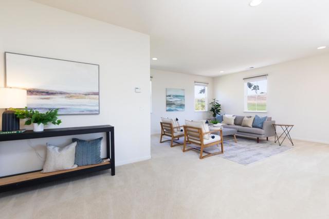 4180 Peninsula Point Drive, Seaside CA: https://media.crmls.org/mediaz/c6164ba8-69e5-417c-b90b-96ff964ef606.jpg