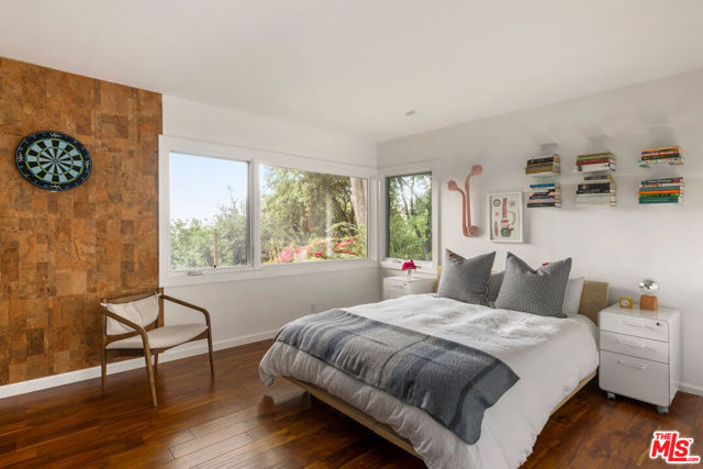 2235 Villa Heights Road, Pasadena CA: https://media.crmls.org/mediaz/c616aa5f-a12e-41cd-98b3-2119ef163385.jpg