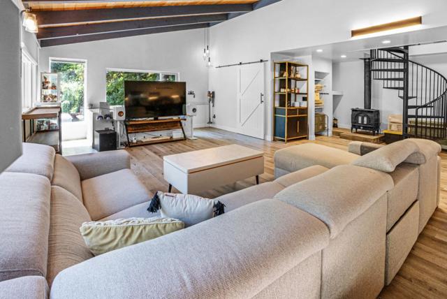 19150 Beardsley Road, Los Gatos CA: https://media.crmls.org/mediaz/c61749b1-9db6-44c7-b2dc-1893861ba290.jpg