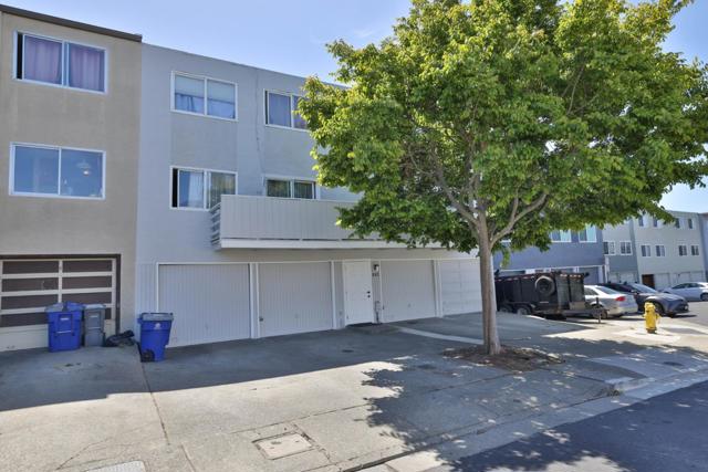 324 Susie Way, South San Francisco CA: https://media.crmls.org/mediaz/c617c417-718b-4027-8af0-802b02acefa1.jpg