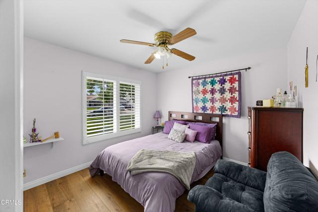 2452 N Teakwood Avenue, Rialto CA: https://media.crmls.org/mediaz/c617d57b-15c2-40ba-8323-18e4ccfe3288.jpg