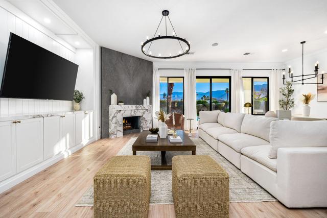33 Calle La Reina, Rancho Mirage CA: https://media.crmls.org/mediaz/c6183838-21c1-428f-a9f0-7c2310671a57.jpg