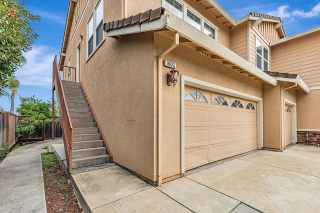 9632 Cherrywood Court, Gilroy CA: https://media.crmls.org/mediaz/c619532b-d686-40eb-a1cd-e42e36d757d3.jpg