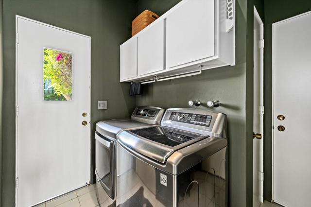 47314 Abdel Circle, Palm Desert CA: https://media.crmls.org/mediaz/c619d01c-a3c4-482c-9e8f-171e86c6d073.jpg