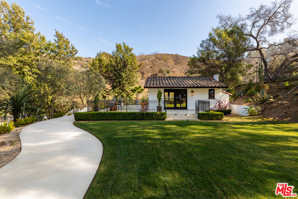 3160 Coldwater Canyon AvenueStudio City img 54
