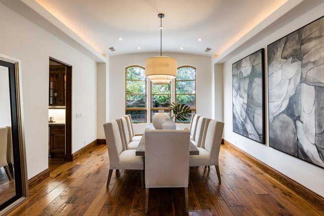 8 Reyna Place, Menlo Park CA: https://media.crmls.org/mediaz/c61b56dc-3d5e-4ee9-a422-4b4ceeb8d370.jpg