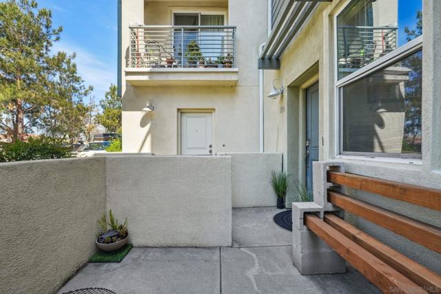 219 Antoni Gln, Escondido CA: https://media.crmls.org/mediaz/c61b9823-ab30-4ddd-aeb8-0bfa0d218574.jpg