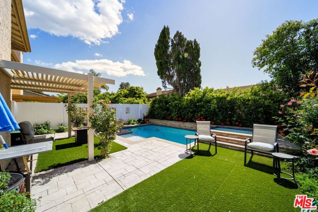 25685 Lupita Drive, Valencia CA: https://media.crmls.org/mediaz/c61c542b-18b3-4403-b321-0ea6a2c101e1.jpg