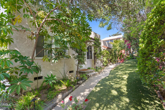 2740 Auburn Street, Los Angeles CA: https://media.crmls.org/mediaz/c61de0d4-861d-4aa4-99a7-160a762b9af7.jpg