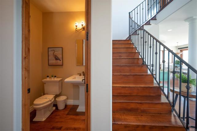 Detail Gallery Image 15 of 36 For 5556 Calumet Ave, La Jolla,  CA 92037 - 3 Beds | 3/1 Baths