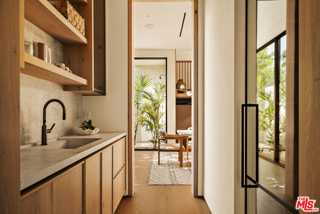 11556 Blix Street, Valley Village CA: https://media.crmls.org/mediaz/c61f81d1-a72e-4299-8584-3f4262d9616a.jpg