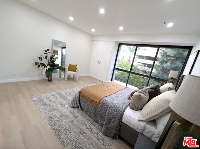 10750 Wilshire Boulevard, Los Angeles CA: https://media.crmls.org/mediaz/c62072a0-6bb0-441a-8b26-82520be3bb98.jpg