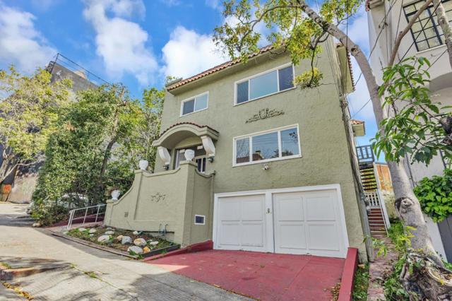 2328 Le Conte Avenue, Berkeley CA: https://media.crmls.org/mediaz/c6211a23-9b9e-4d5e-b24e-60357a7e2ee9.jpg