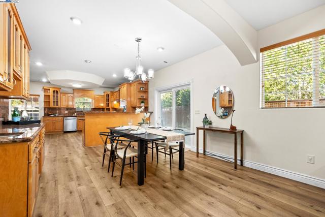 6176 Thomas Ave, Newark CA: https://media.crmls.org/mediaz/c621ea8e-e1ab-45e5-aa46-7752ca9ebdb7.jpg