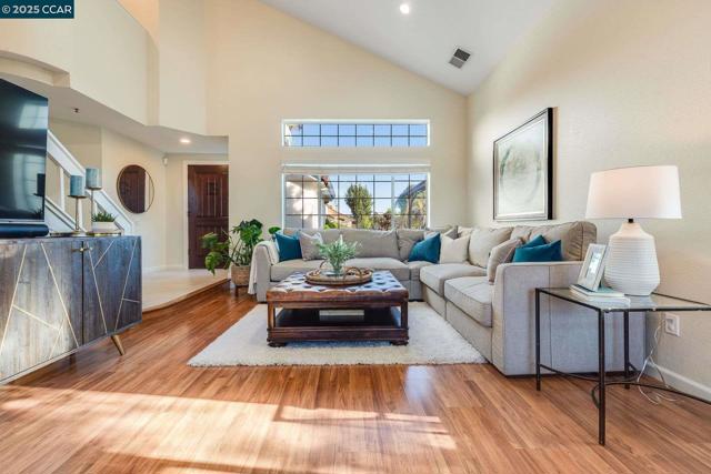 1021 Montclair Court, Livermore CA: https://media.crmls.org/mediaz/c622f18b-4820-4180-8874-149611050c78.jpg
