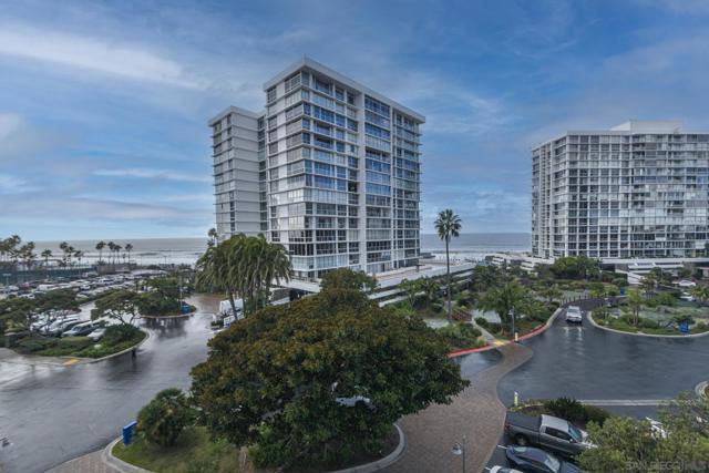 1770 Avenida Del Mundo, Coronado CA: https://media.crmls.org/mediaz/c6234daa-d30a-4948-868c-b4dddb9fcebd.jpg
