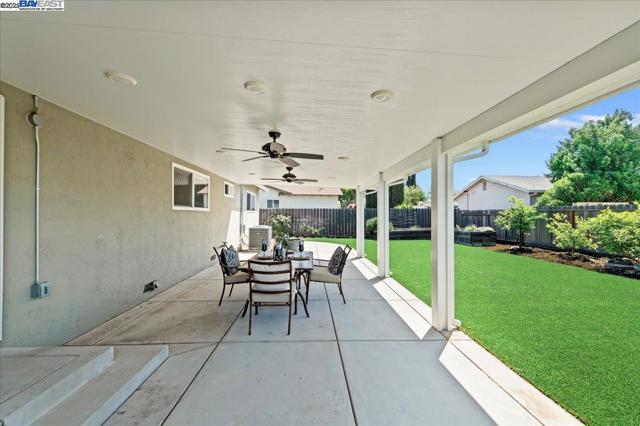 3947 Pestana Way, Livermore CA: https://media.crmls.org/mediaz/c623fc7e-459b-4e62-8ed5-981ba4664296.jpg