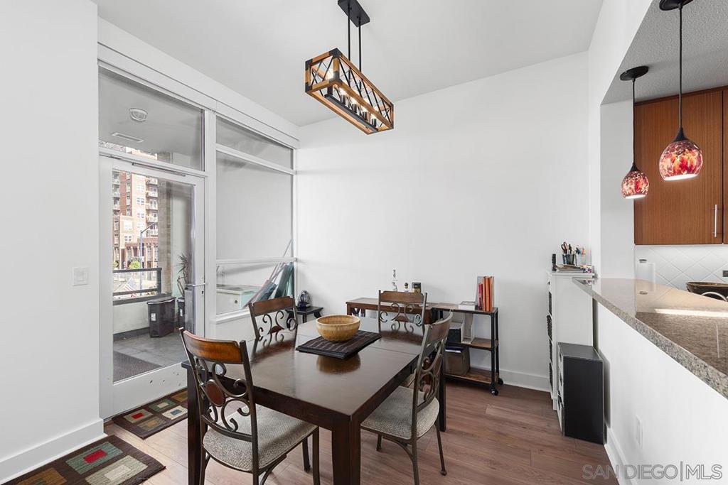 325 7th Ave - photo 14