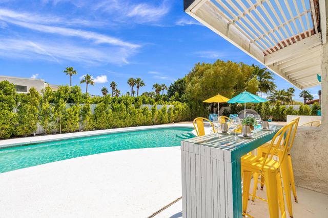 1862 N Nogales Way, Palm Springs CA: https://media.crmls.org/mediaz/c626fe1b-535d-41dd-8043-1886f7e84a52.jpg