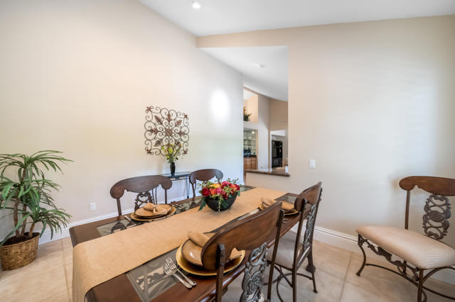 43512 Via Magellan Drive, Palm Desert CA: https://media.crmls.org/mediaz/c62778a6-d3ba-487f-a15a-f72610d2d121.jpg