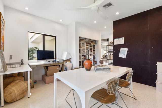 75465 Montecito Drive, Indian Wells CA: https://media.crmls.org/mediaz/c627bbfe-c44d-4708-a077-ad9a8b5f1703.jpg