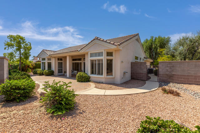 78626 Blooming Court, Palm Desert CA: https://media.crmls.org/mediaz/c62842ae-5492-46e9-9205-0bc785e1a758.jpg